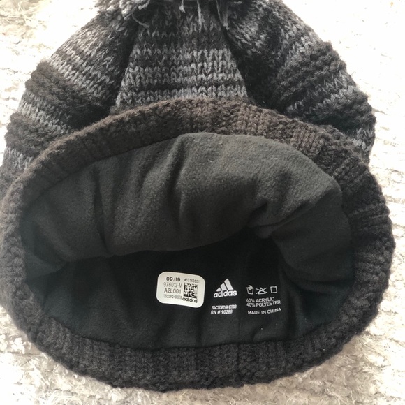 New with tag ADIDAS MENS RECON BALLIE HAT W/Pompom - Picture 5 of 5